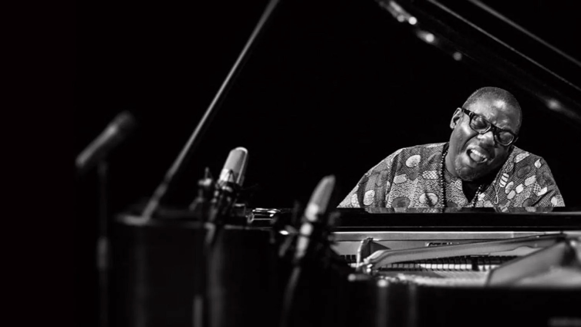 Cyrus Chestnut Quartet